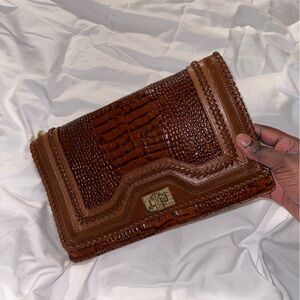 Brahmin Ruth Clutch